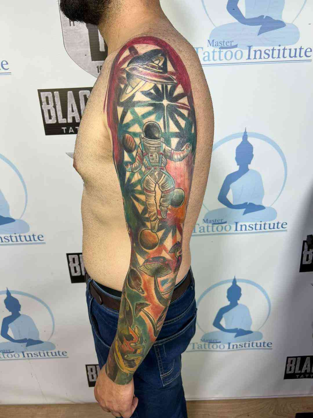 Miguel Ajami || Book Ink