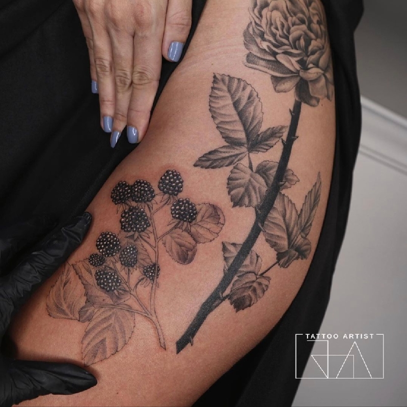Tattoo artist Vanessa Core  Milano Italy  iNKPPL